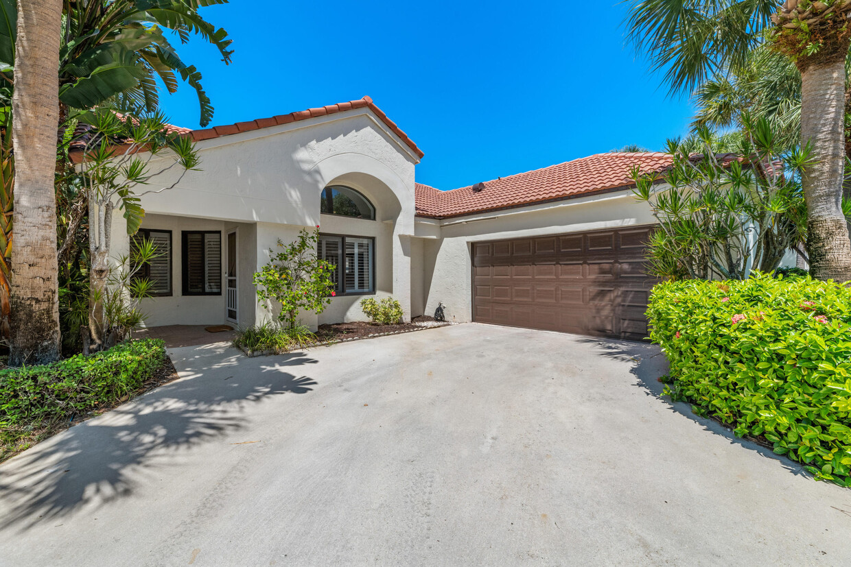 Foto principal - 701 Sea Oats Dr