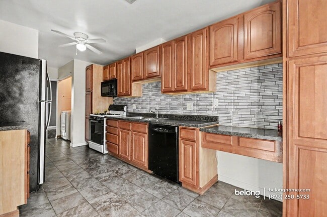Building Photo - 505 Nebraska Cir