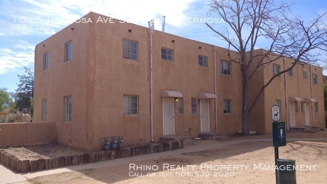 Building Photo - 1015 Hermosa Dr SE