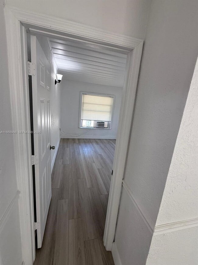 Foto del edificio - 501 Wendell Rd