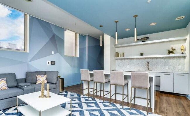 Building Photo - 1 bedroom in Dallas TX 75201