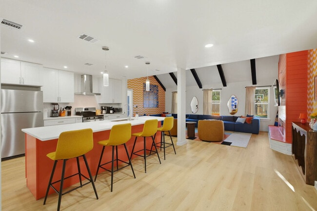 Building Photo - 5422 Lancashire Dr