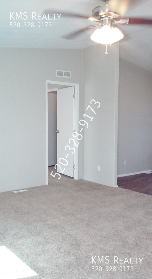 Building Photo - 3 Bedroom 2 Bath Manufactured Home- OWNER ...