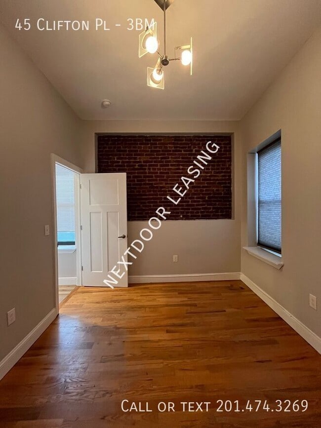 Foto del edificio - 45 Clifton Pl