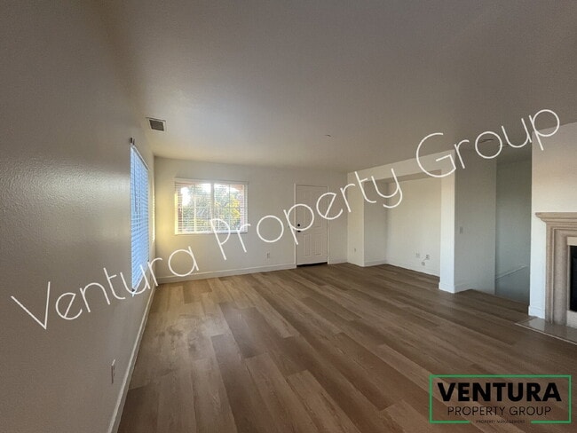 Building Photo - Spacious 4-Bed, 3-Bath Townhouse Retreat at The Gated Community at the Cottages