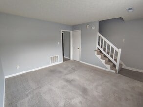 Building Photo - 16 Duiguid Dr
