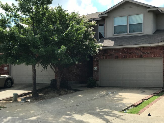 Building Photo - Stonebrook Townhome Properties