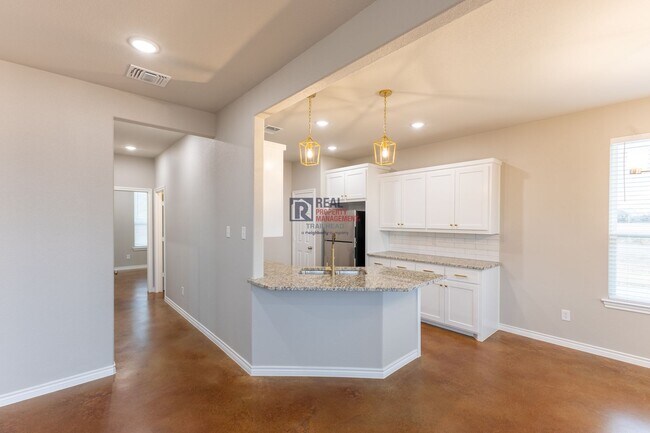 Foto del edificio - Modern Glen Rose Home with Open Layout