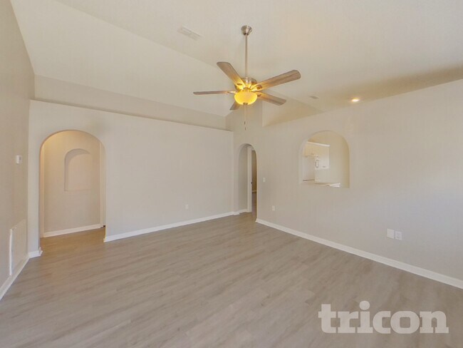 Building Photo - 10549 Opus Dr