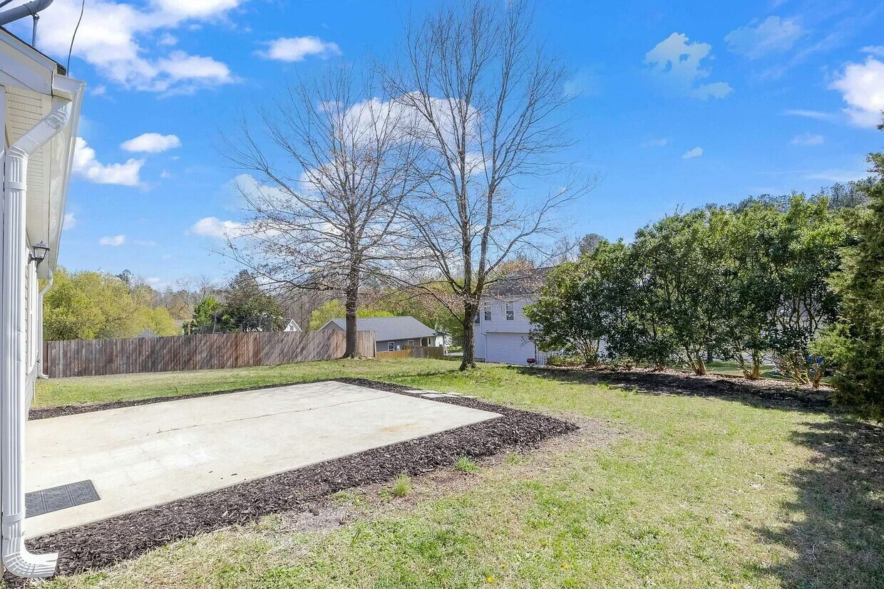 Photo - 404 Quartz Dr