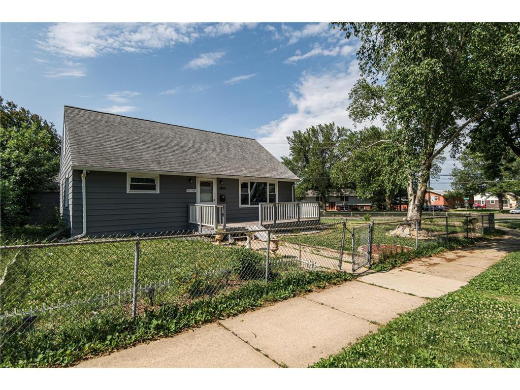 Foto principal - 1860 16th St NW