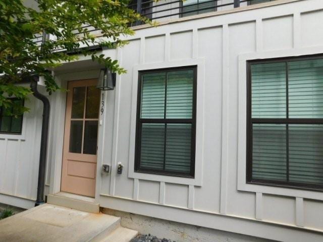 Building Photo - 139 Pacer Pl