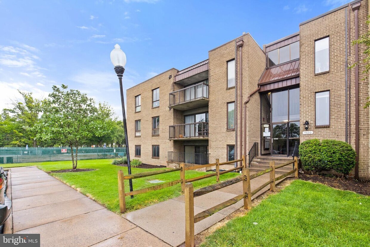 7600 Gales Ct Unit 1, Bull Run, VA 20109 Room for Rent in Bull Run, VA