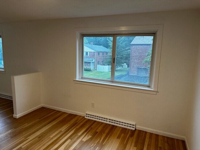 Building Photo - 6 Kippy Dr