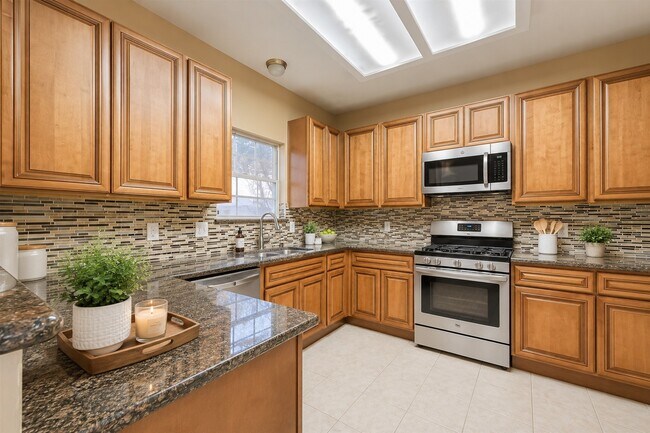 Building Photo - 24210 Schivener House Ln