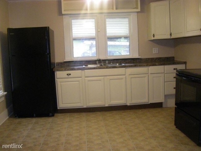 Foto del edificio - 2 br, 1 bath House - 73 S Lockhart Place
