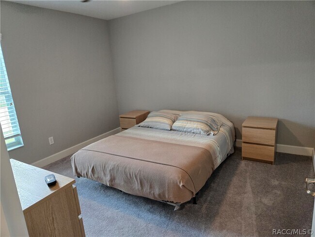 Foto del edificio - 13 Whitewood Ct
