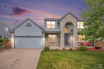 Building Photo - 9910 Boardwalk Dr