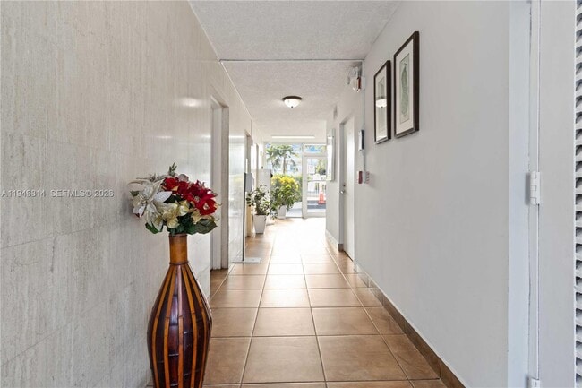 Foto del edificio - 1801 S Treasure Dr