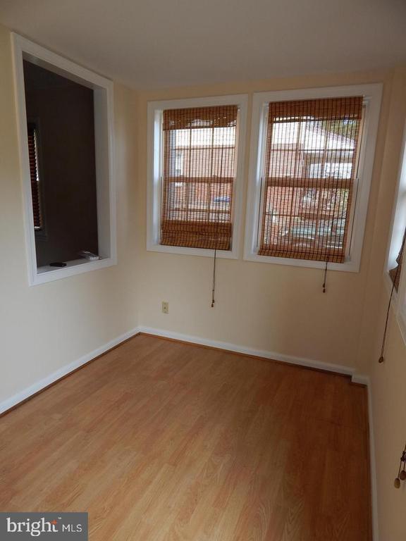 Foto del edificio - 5922 Williamsburg Rd