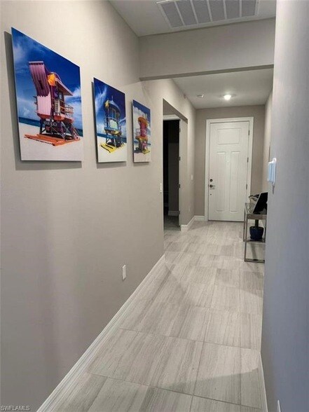Foto del edificio - 2635 Bebb Oak Dr