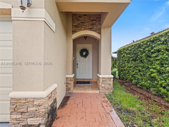 Foto del edificio - 4401 NW 113th Ct