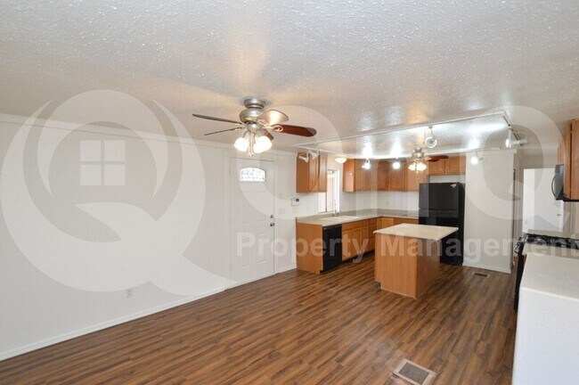 Foto del edificio - 1906 S 78th Pl