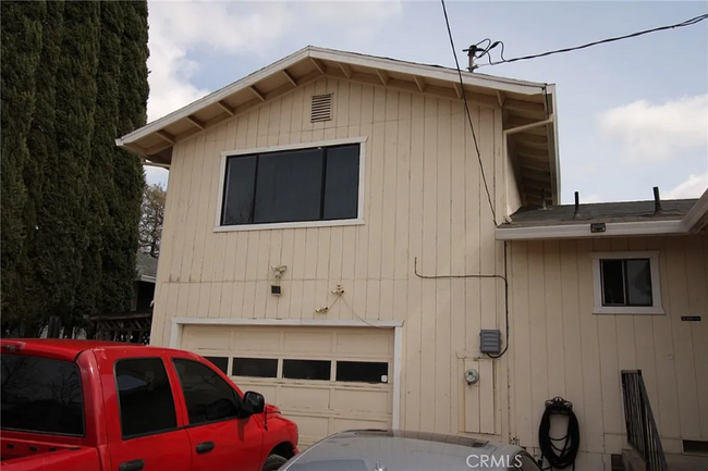 Foto del edificio - 15150 Lakeview Ave