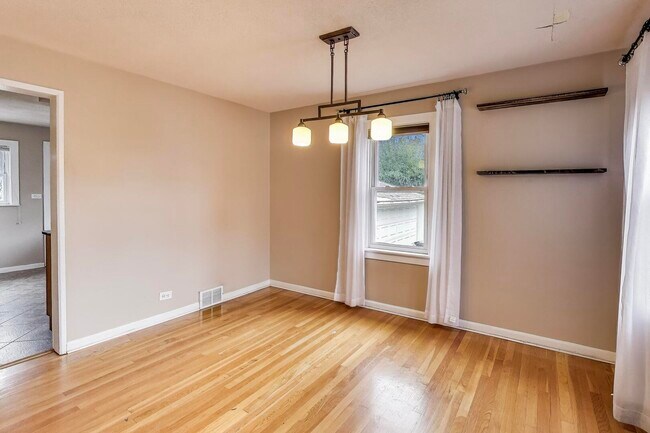 Foto del edificio - 2537 S Scott St