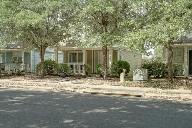 Foto del edificio - 9405 Rowlands Sayle Rd