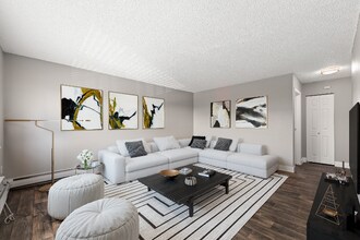 Building Photo - 65 N Kuner Rd