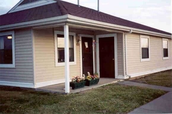 Building Photo - 2440 Clinton St