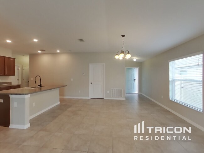 Building Photo - 209 Archcliffe Point Pl