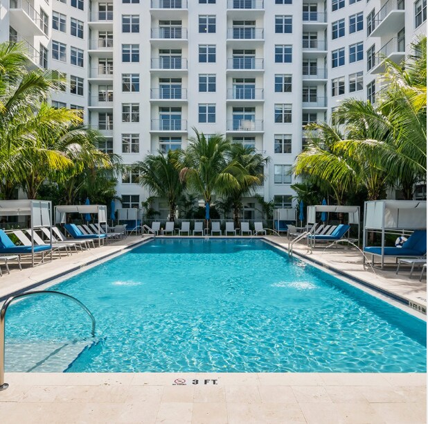 Foto del edificio - 801 SE 16th Ct