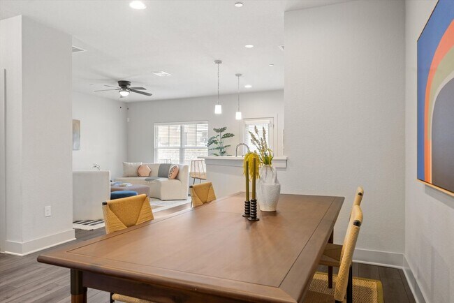 Foto del edificio - 2056 Local Rebel Lp