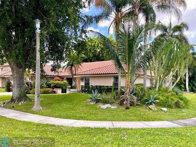 Foto del edificio - 2899 NW 26th Ave