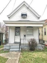 Building Photo - 6655 Vine St