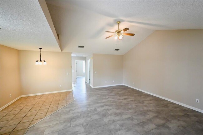 Foto del edificio - 138 Dalton Cody Dr