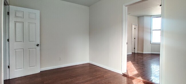 Foto del edificio - 1006 E 172nd St