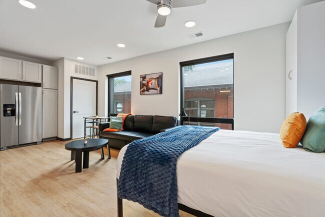 Foto del edificio - 423 E Michigan St