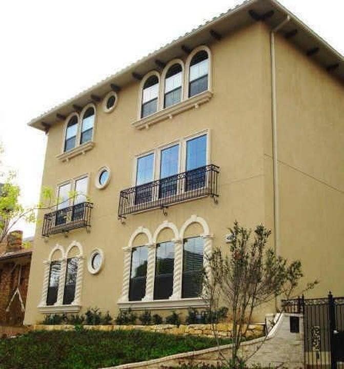 Primary Photo - 4210 Prescott Ave