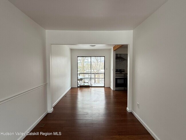 Foto del edificio - 259 Village Ct