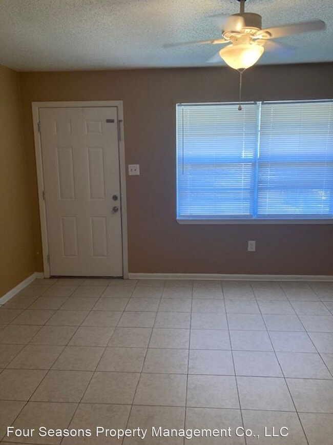 Building Photo - 3 br, 1 bath House - 2606 West DavId Drive