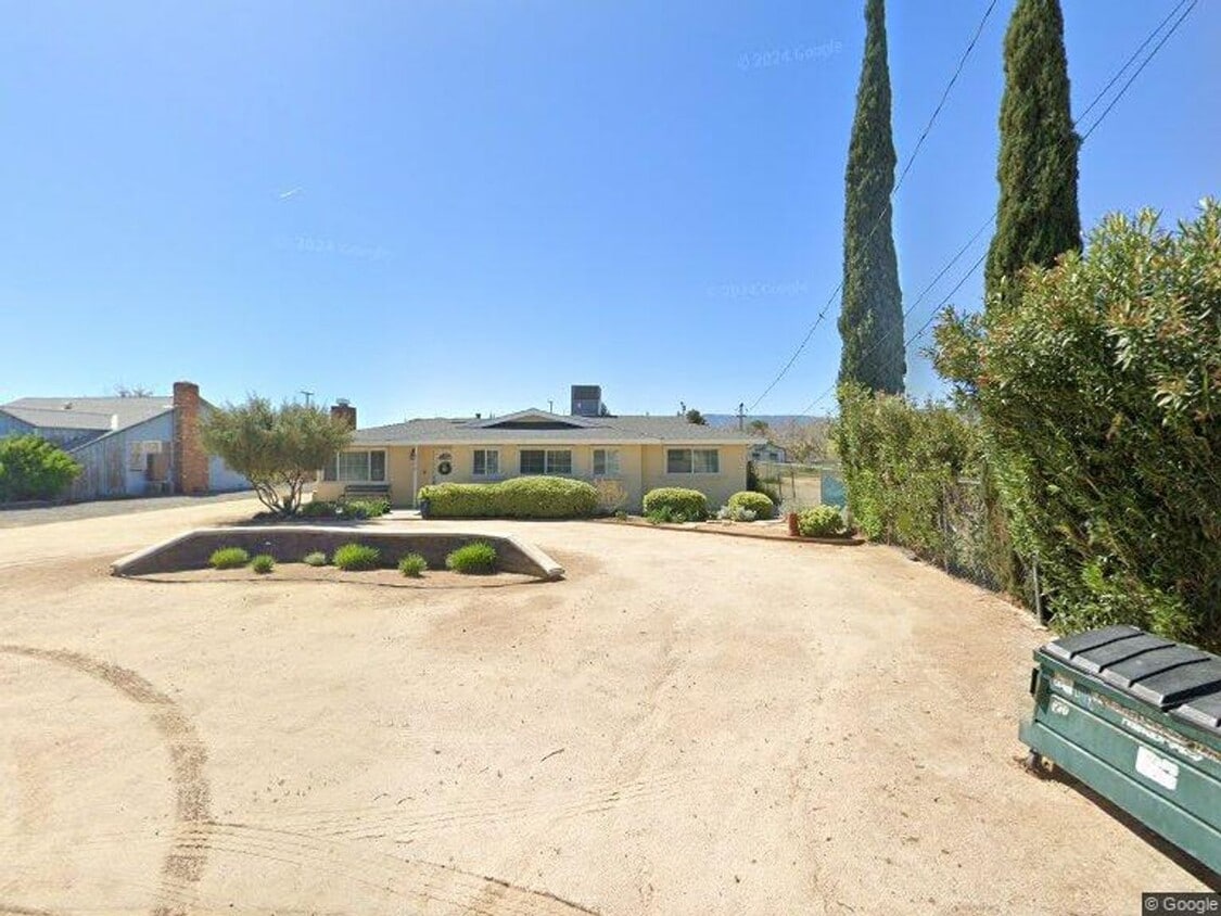 Primary Photo - Lovely Home for Rent!