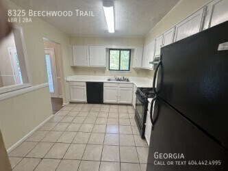 Foto del edificio - 8325 Beechwood Ct