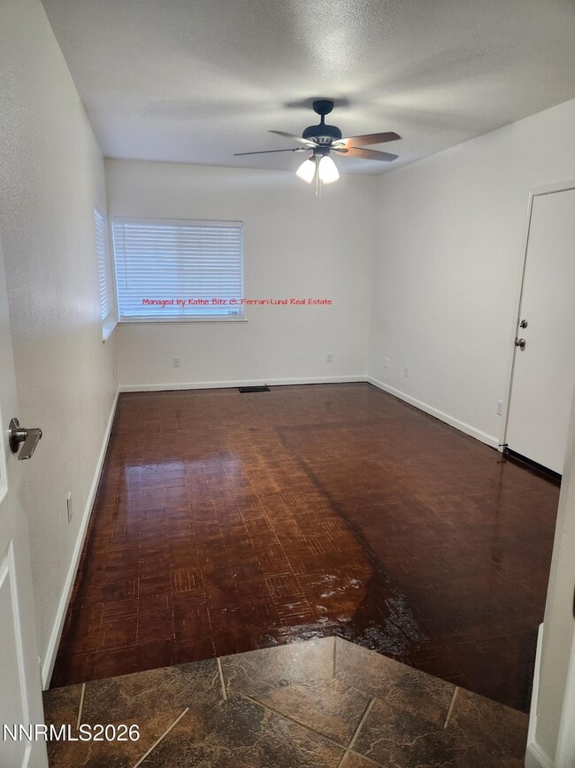 Building Photo - 3653 Hemlock Ct