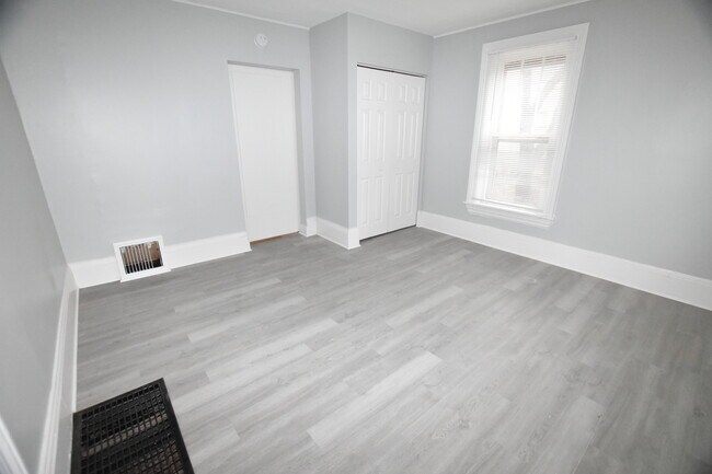 Foto del edificio - 426 N Lake St