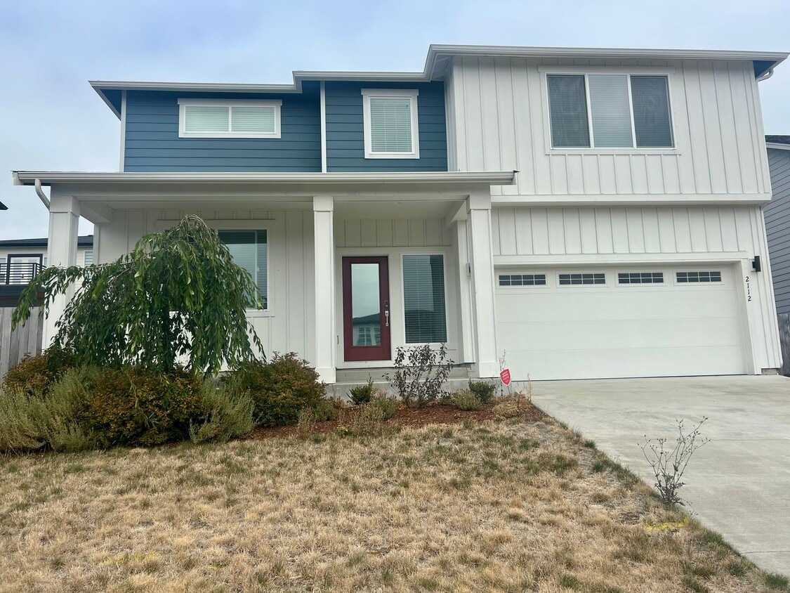Primary Photo - 3 Bed / 2.5 Bath in Ferndale, WA