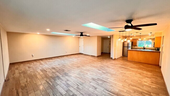 Foto del edificio - AMAZING 3 Bedroom 2 Bathroom Home in Orlan...