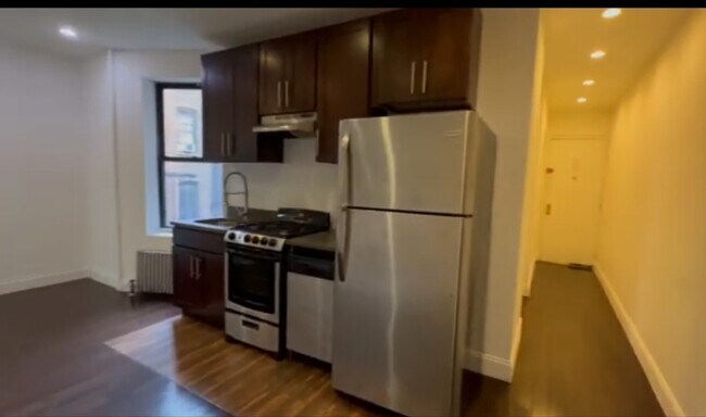 Foto del edificio - W. W 124th St